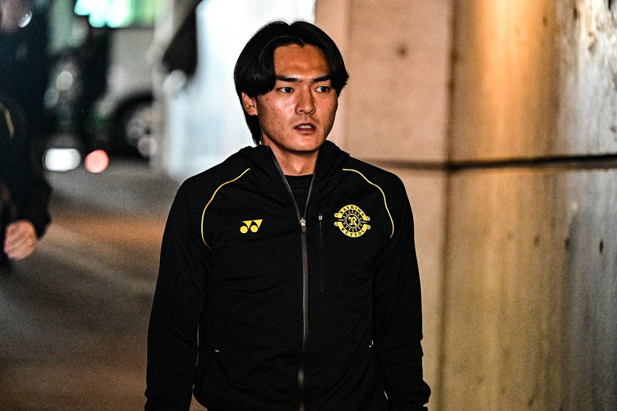 🟡Bus arrival⚫️ チームが先ほどスタジアムに到着🏟️ #柏レイソル