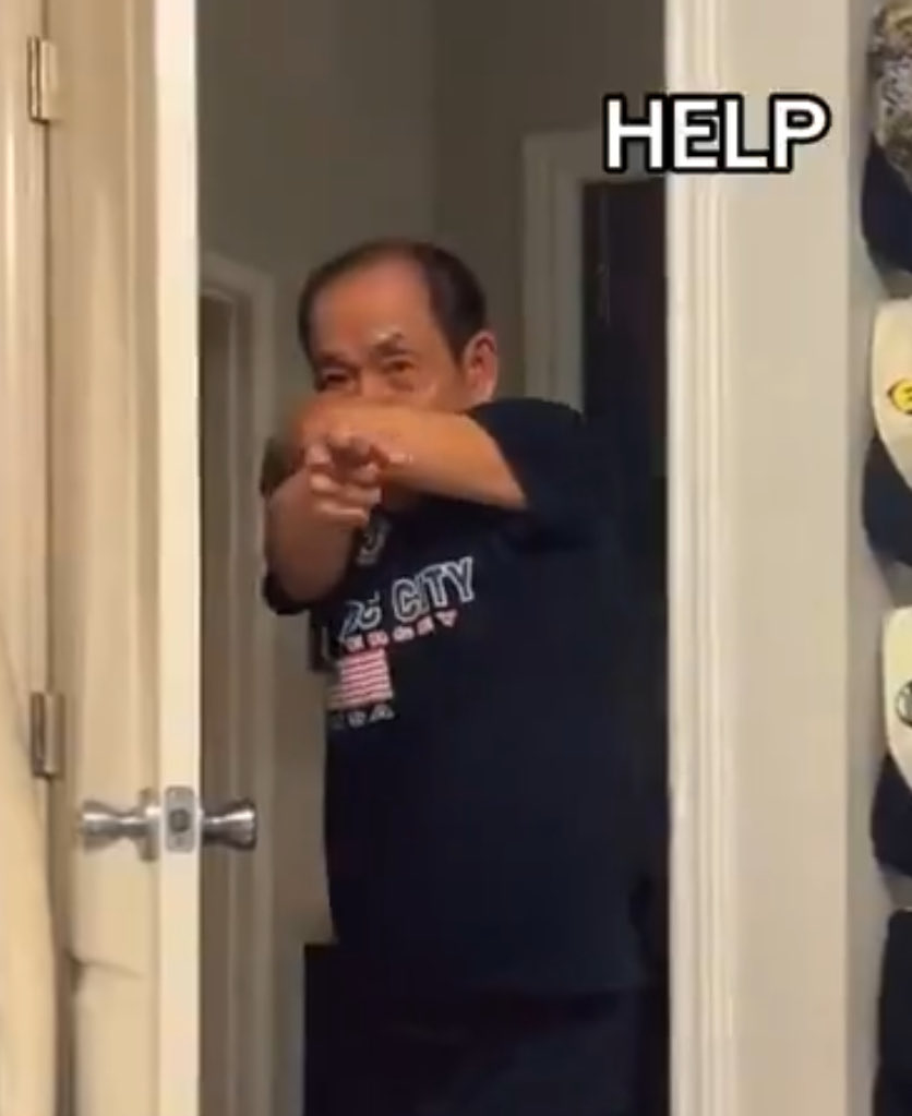 boozeandboobies's tweet image. Fuck wit him if you want to 🤣😭🤣