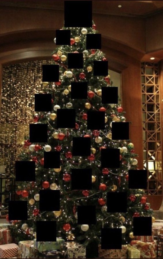 YanyRosemary's tweet image. Não vou passar o natal com vocês então mandas eu oc pra minha arvore de natal :D!!
#Vtuberbr