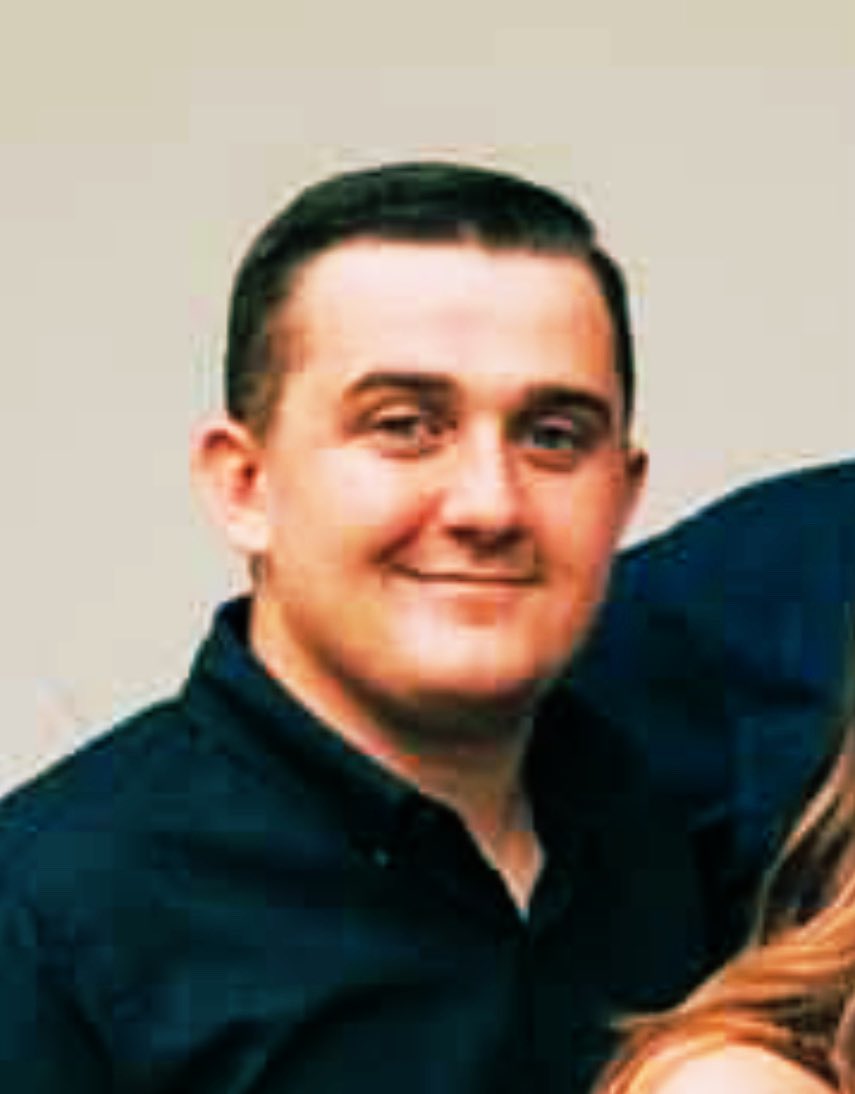 DiedSuddenly_'s tweet image. Update on soldier shot in DC-
Andy continues to make good progress. His mother Melody says its an hour by hour, day by day situation. 

Labs and tests are all showing positive progress. Andy is heavily sedated, but is responding to outside stimuli, which is great news, and an…