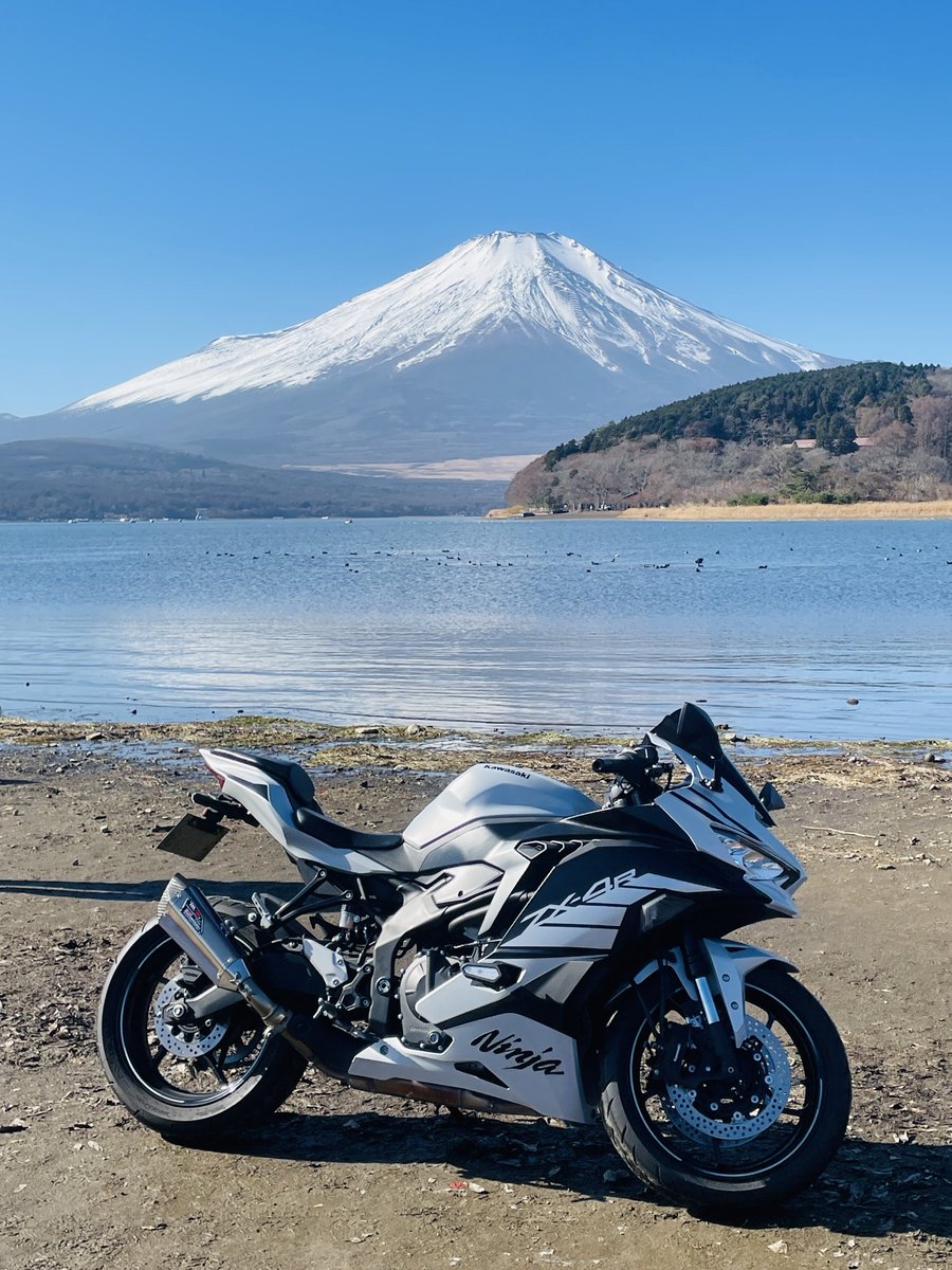 富士山 今日の富士山🗻 気持ち良いツーリング🏍 #ZX4R #NINJA #kawasaki #平野の浜
