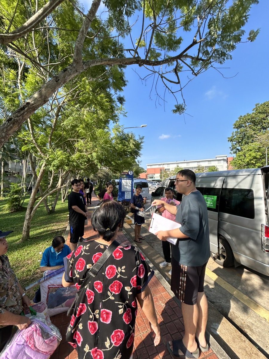 paritw92's tweet image. วันนี้ พรรคประชาชน x Grab ยังให้บริการต่อเนื่องครับ
.
ใครที่อยู่ที่ศูนย์ ม.สงขลานครินทร์ และยังต้องการบริการรับส่งเข้าเมืองหาดใหญ่ สามารถมาขึ้นรถได้ที่หน้าตึกฟักทอง  (maps.app.goo.gl/qQpg9EDLsiDP2N…) (ผู้ประสานงาน: 095-159-9297 (หนูดี)) หรือสามารถดูเส้นทาง-แจ้งความต้องการล่วงหน้าได้ที่…