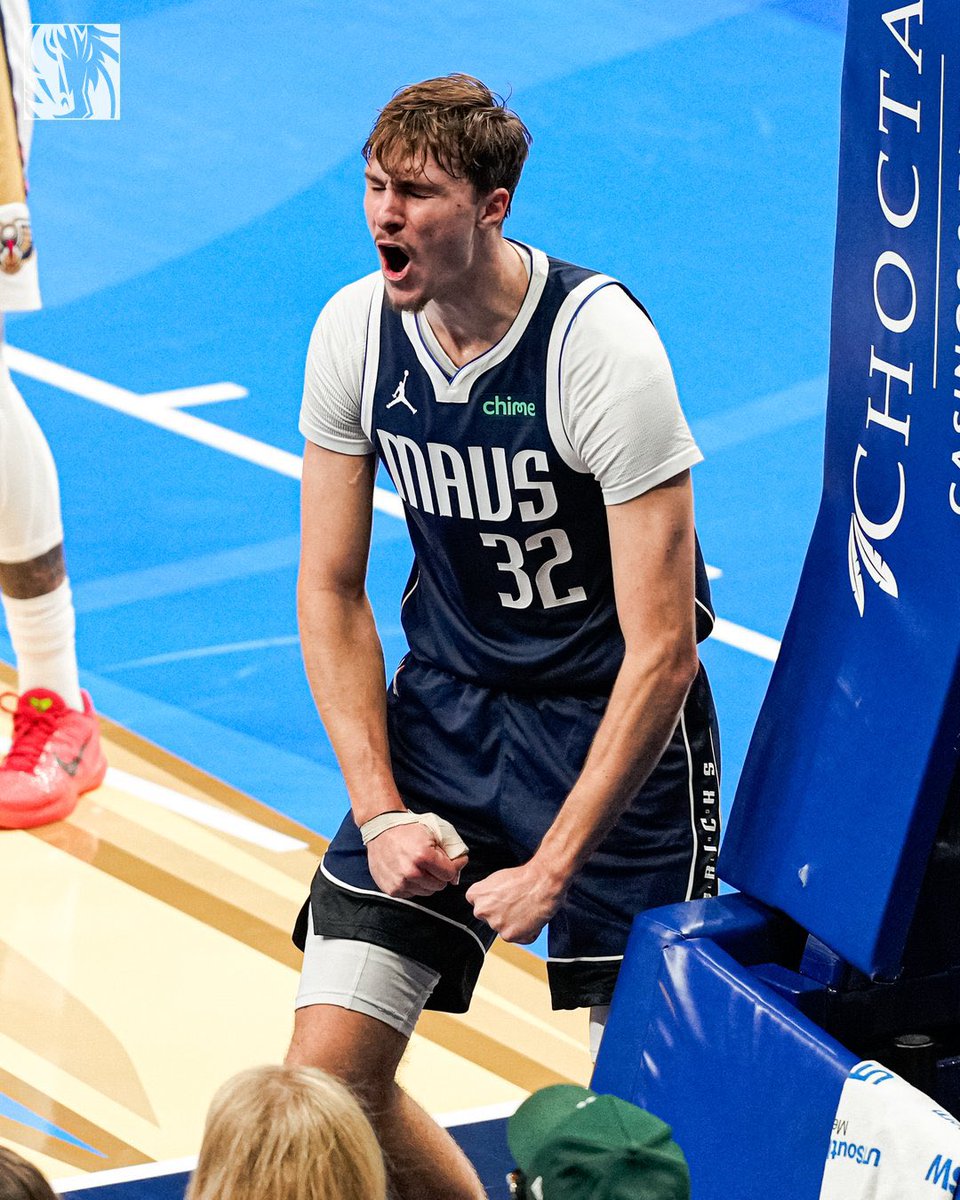 MavsMuse's tweet image. Cooper Flagg at halftime

21 PTS
6 REB
10-16 FG

GENERATIONAL  🔥🔥🔥