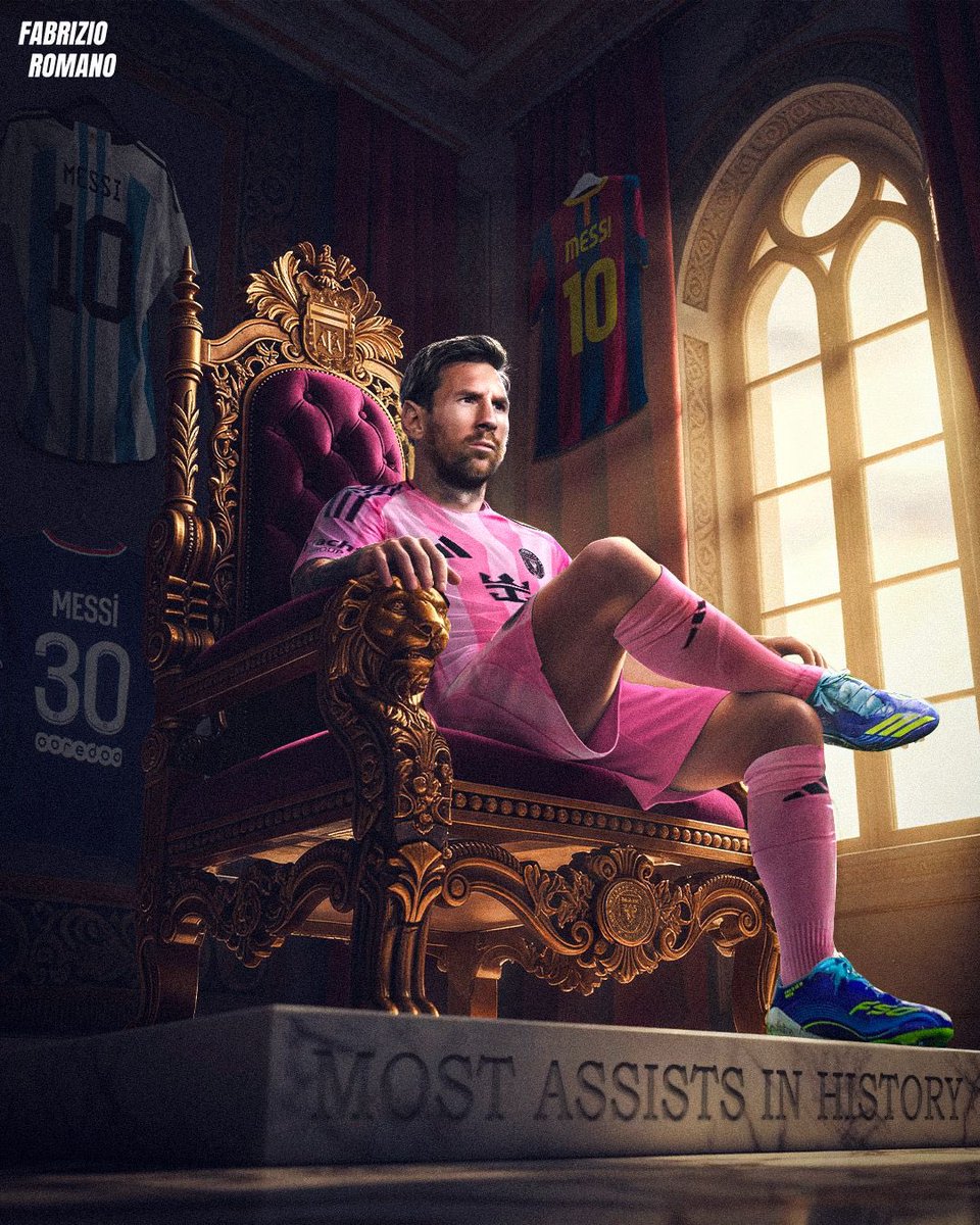 FabrizioRomano's tweet image. 🚨 Official: Lionel Messi becomes the player with most assists in football history.

🥇 Leo Messi — 4️⃣0️⃣5️⃣
🥈 Ferenc Puskas — 4️⃣0️⃣4️⃣
🥉 Pelé — 3️⃣6️⃣9️⃣