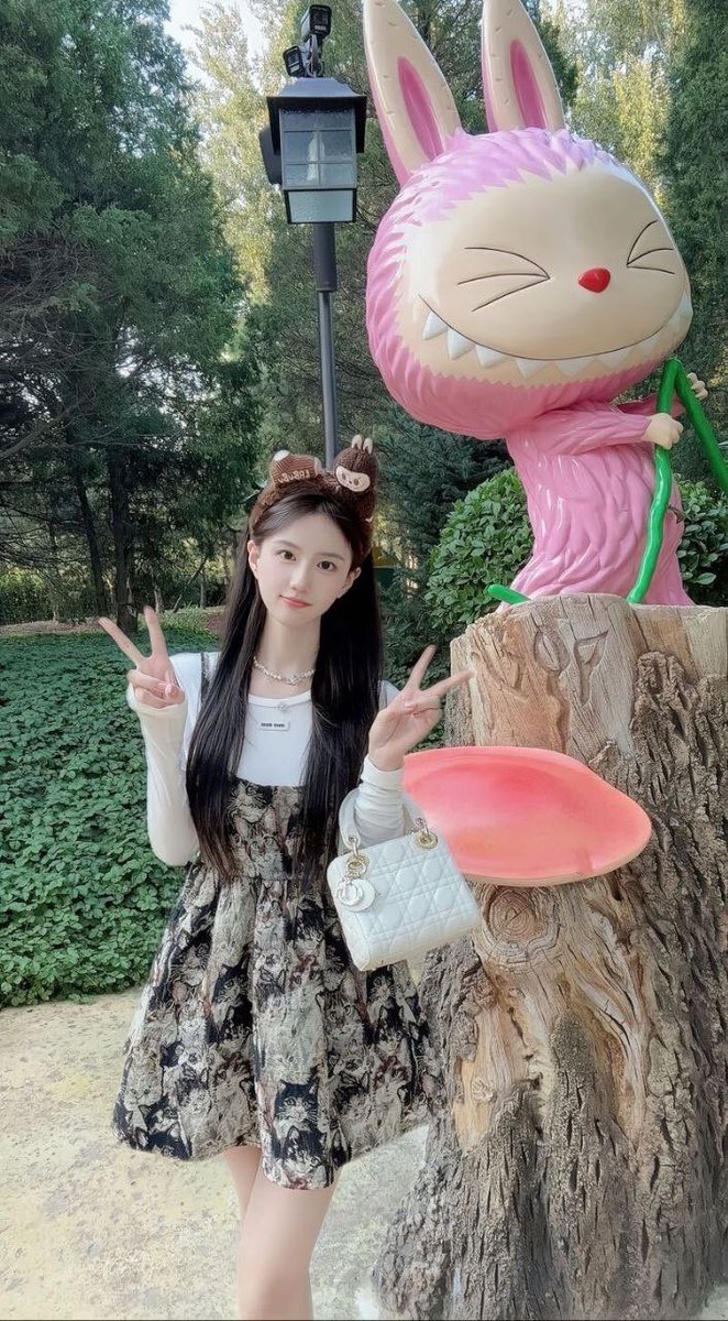 黄推福利内容 - 怡红院 | 勾栏听曲的精彩图片 福利姬怡红院 | 勾栏听曲分享的黄推图片3 - 网红私拍内容