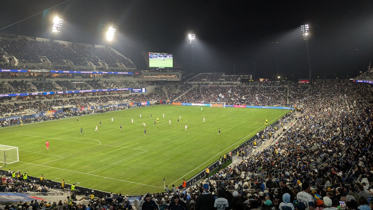 AnimeSavior's tweet image. The clock strikes Midnight for Cinderella and the curse lives on for San Diego sports for the 63rd year. Can&apos;t be too mad, didn&apos;t expect San Diego FC to reach the semifinals in their first year of play. Learn from your mistakes and get ready for next year. #FlowWithUs