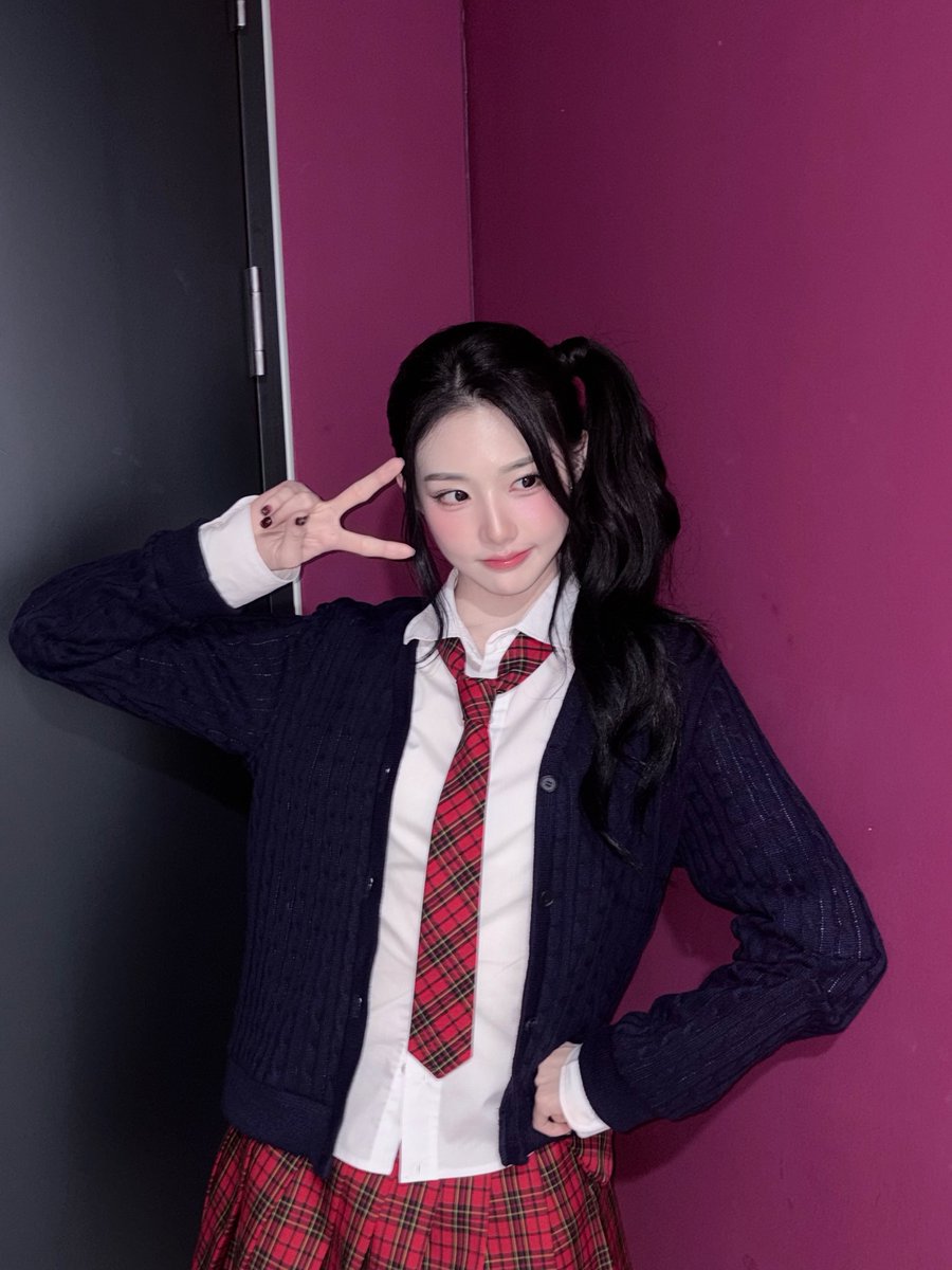 triplescosmos's tweet photo. 💌우리 학교 올래?

#tripleS #트리플에스 #トリプルS
#トリプルエス #トエス
#Xinyu #신위 #シンウィー https://t.co/GqCTtSQklE