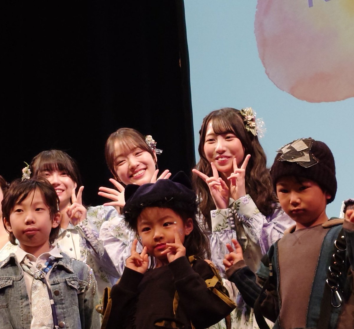 最後にみんなで記念撮影📸 3人ともファッションショーにミニライブと