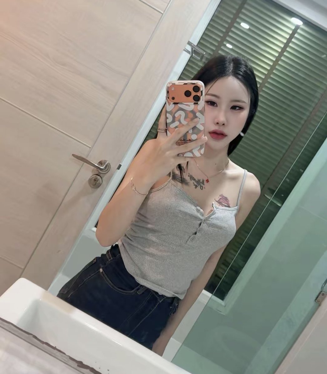 อยากตื่นมาแล้วโดนเย็ดเลย 🥺