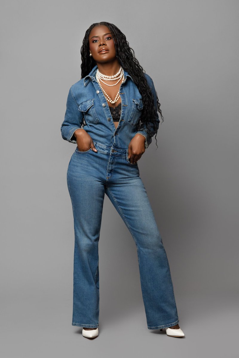 LindjyFierces's tweet photo. "Annou Youn Aprann Konn Lot"
 "Let's Get to Know Each Other" 
 
Will allow you to learn  about  the CEO and Host Ms. Youseline Monfort @youselinemonfort

Stay tuned!

#AYAKLfans #ayiticherie🇭🇹 #annoukontinyeaprannkonnlot🙏🏿🤗😍 #aprannkonnmwen #letsgettoknoweachother https://t.co/ZyxNkfE4TF