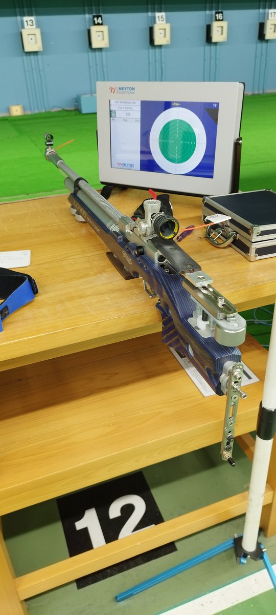 Extreme modification tweet media