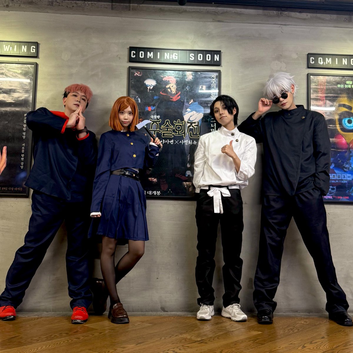 주술회전 프리미어 상영회 보러왔는데요..
진짜 여러분 미쳤어요 이건 무조건 봐야해요
하 스포라서 말도 못하고 고냥 무조건 ㅠ ㅜ
그리고 4dx 강력추천합니다!

대원미디어 감사합니다🖤
#주술회전 #시부야사변x사멸회유