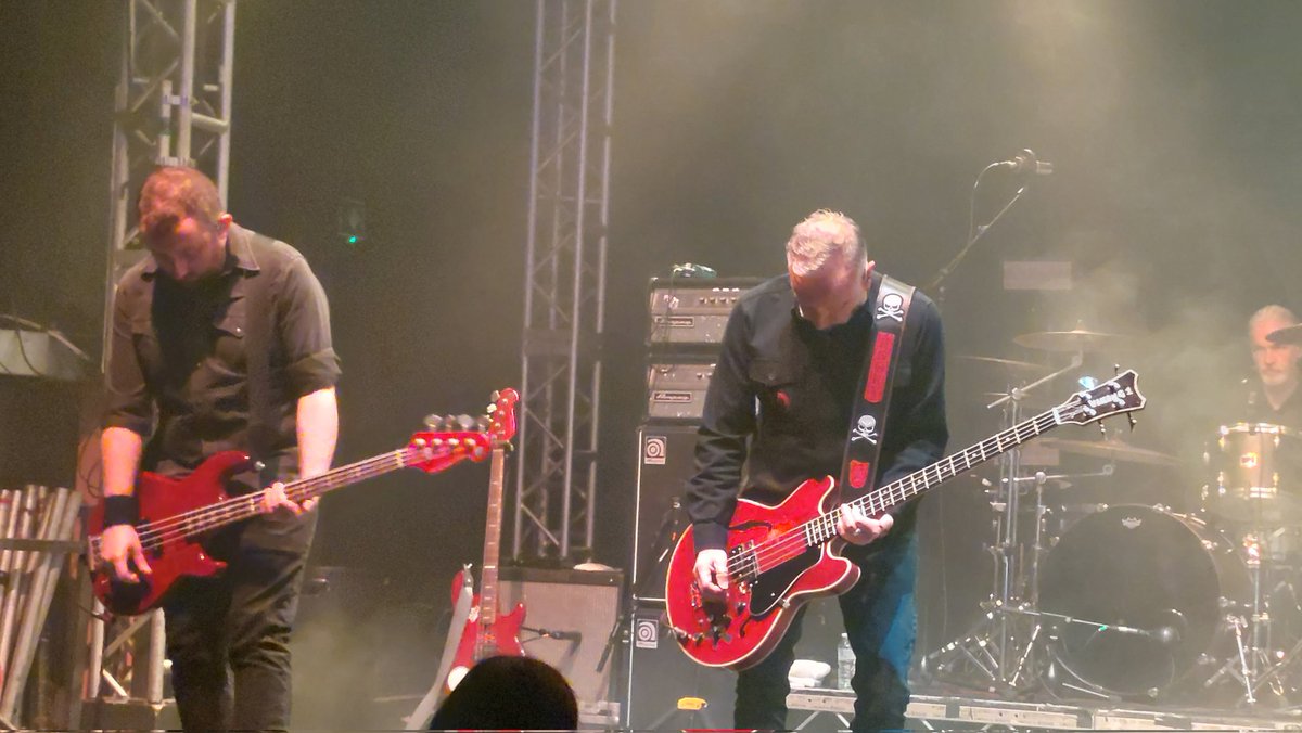 n66ral's tweet image. @O2AcademyLeeds 
@peterhook 
Well that was #quality. Gonna get me 12 inchers out again tomorrow