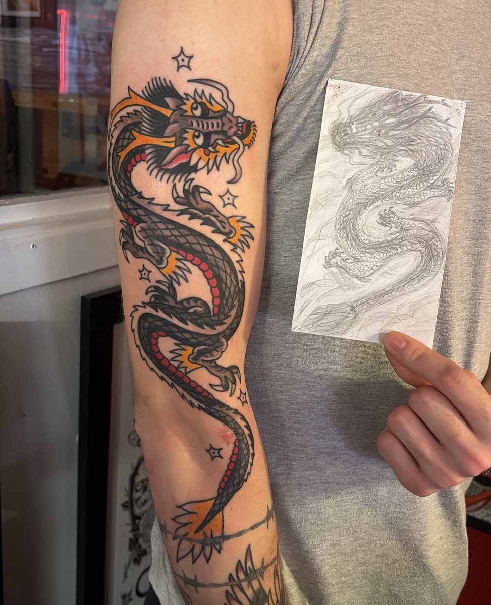 Recreated a drawing my clients dad Dre well he was incarcerated.
Super fun.
One of the coolest dragon heads I’ve ever gotten to reference.
The horns are so cool I had to keep them funky