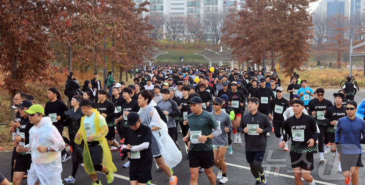 applebbang0108's tweet image. 아 ㅋㅋㅋㅋㅋㅋㅋㅋㅋㅋㅋㅋㅋㅋㅋ쓰리샷 역시나 두건쓰심