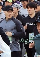 applebbang0108's tweet image. 아 ㅋㅋㅋㅋㅋㅋㅋㅋㅋㅋㅋㅋㅋㅋㅋ쓰리샷 역시나 두건쓰심