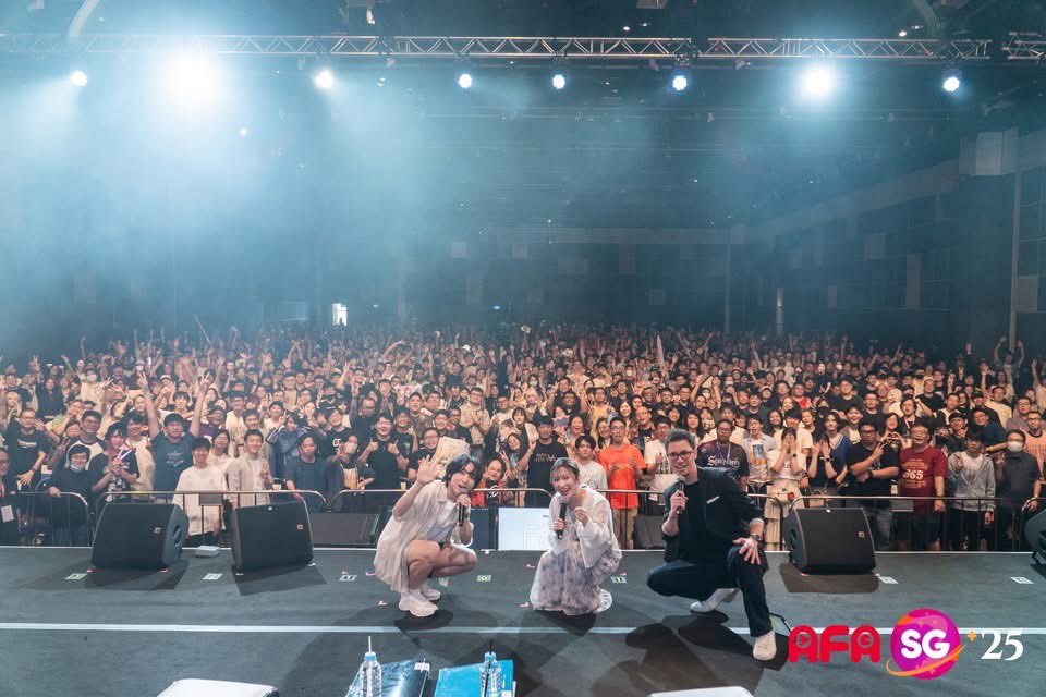 animefestasia's tweet photo. #AFASG25 A great Day Stage session with Frieren: Beyond Journey’s End — Kana Ichinose and Chiaki Kobayashi joined fans as Fern and Stark. ✨🎤

🪐Explore Japan pop culture. from now into moments beyond, at AFA Singapore 2025!
🎟 Don’t miss out: https://t.co/comHICrQXE https://t.co/9T0UstwJhj