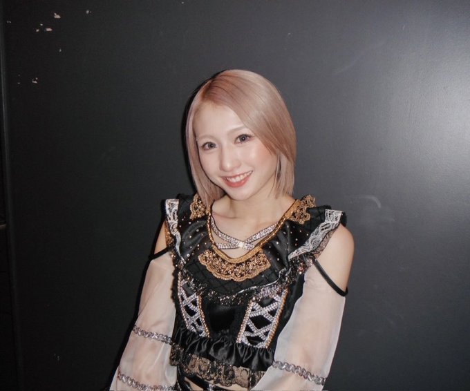 塩月希依音のTwitter画像3
