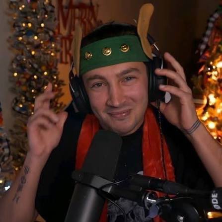 emotionalpilot's tweet photo. he was so fucking jolly https://t.co/2414N6Y4Hz