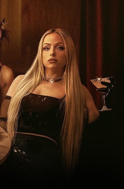 LivsAnarchy's tweet image. 🍸