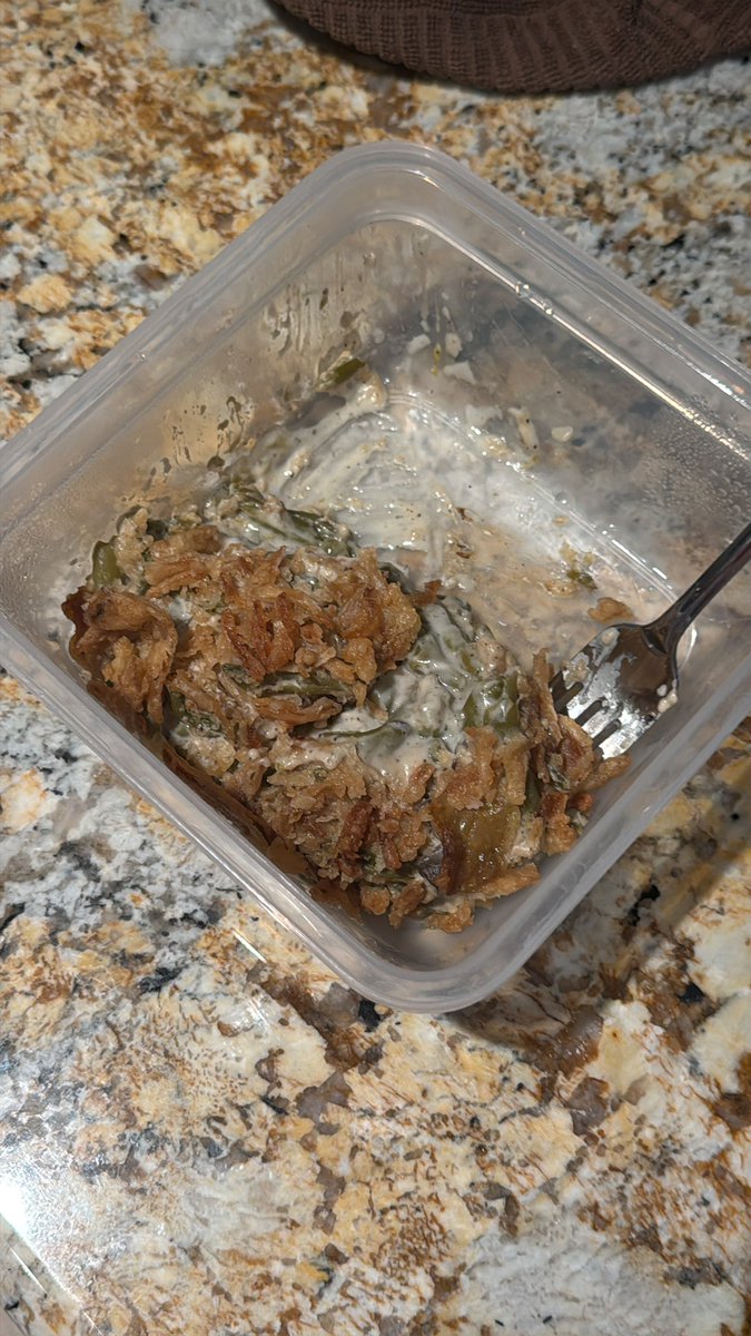 BobStoopsStatue's tweet image. Let’s go…

We’re getting through this leftover phase…

Green Bean Casserole allll dayyyy