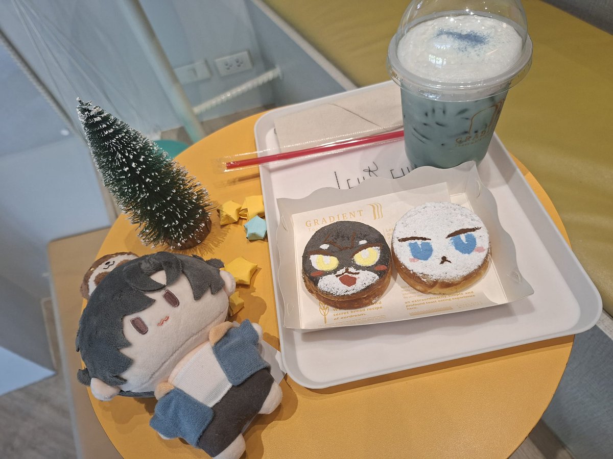 linkclick_meet's tweet photo. ขนมสุดน่ารัก ~ 
งานเริ่มแล้ววันนี้ ⭐️⭐️

#thislinewithyou #สือกวาง #กวางสือ #ตลาดนัดLinkClick #ข้ามเวลาพิชิตภารกิจ https://t.co/RhNwnxppYz