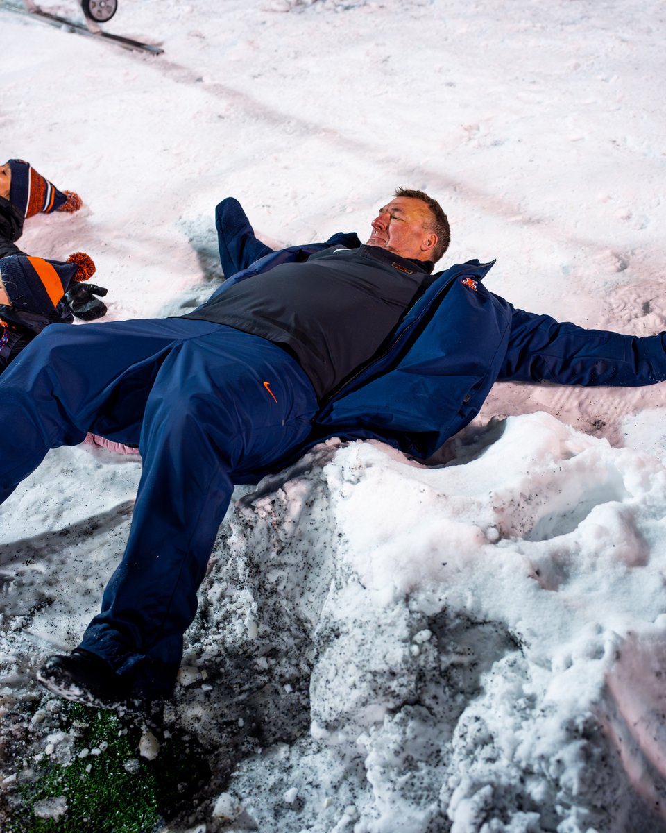 Illinois Football tweet media