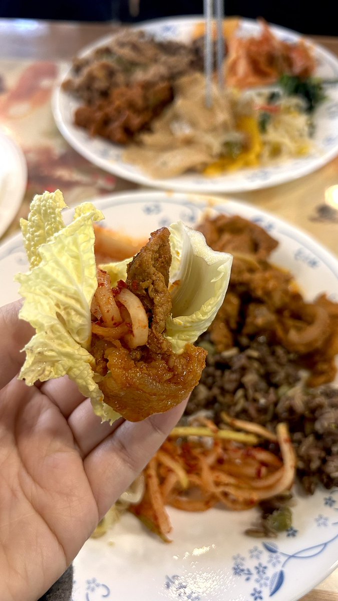 구내식당 진짜 최고٩(◦`꒳´◦)۶
배땅땅 두드리며 나왔답니당

화요일까지 하신답니당!(11:30~2:30)