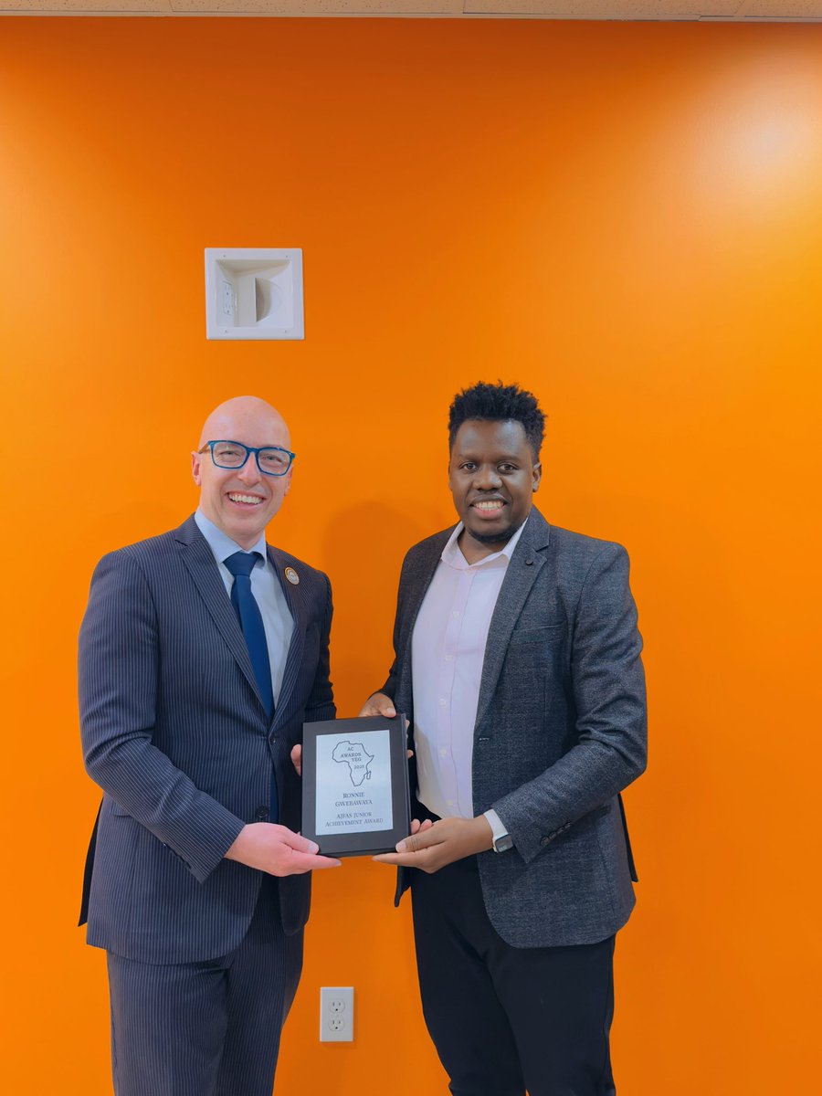 Lifechangers24's tweet photo. Honored to receive an Award as one of the most influential young community leaders in the Edmonton.
There’s no limitation to greatness and whatever you dream, you can achieve @AndrewKnack 
#AcAwardsYeg2025 #LifeChangersEcoFoundation https://t.co/LcjQLpZqeY