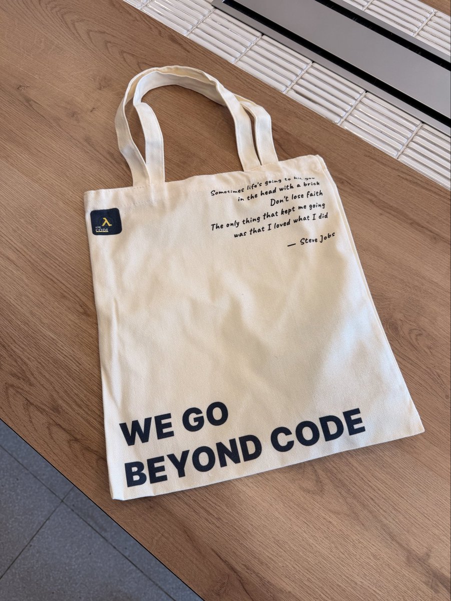 beyondcodefm's tweet image. 还有一小时，静候各位听友 🤓