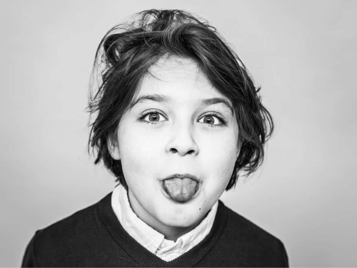 mathladyhazel's tweet image. This is Laurent Simons. At just 15, he earned his PhD in quantum physics. He started school at 4, finished at 6, got a master’s at 12, and defended his thesis this week. Belgium’s “little Einstein” is one of the youngest PhDs ever. sciencealert.com/belgiums-littl…