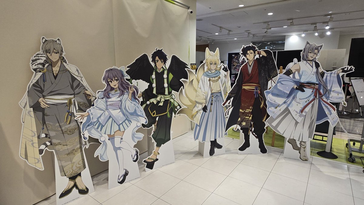 新宿マルイアネックスで終わりのセラフもあった 久しぶりにセラフ見た