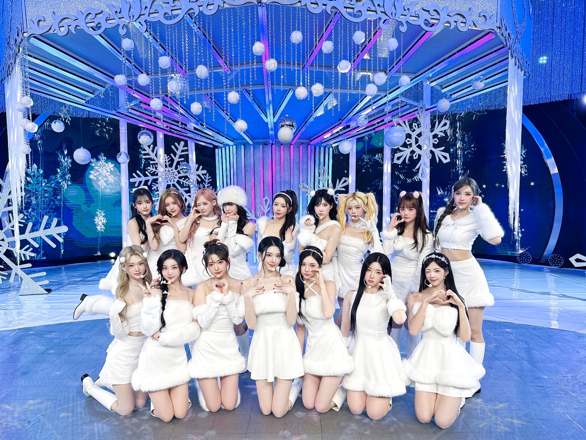 G6-mNokbkAIWmHY?format=jpg&name=large