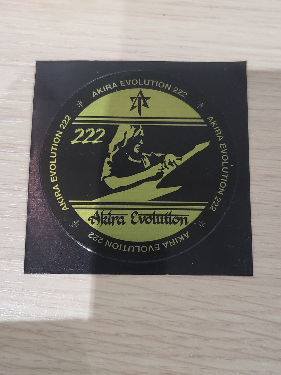 jude16052991's tweet image. タッカンってギターは言うまでもないけど。グッズのセンスもいいね!

キャップ買ったけどシール、自分で貼る必要があるんだね。

こういうの苦手なんだよな。まだ貼れてない

#Bz #LOUDNESS #MichaelMonroe
#黒夢 #ROCKBYONDROCK2 #ROCKROCK30th