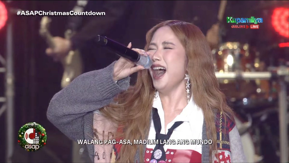 KapamilyaTFC's tweet photo. RAKRAKAN na sa #ASAP stage with our BIRTHDAY girls, #YengConstantino and #AngelineQuinto! 🤘🎵🎤

📸 via ABS-CBN Entertainment/ YouTube

@ASAPOfficial 
#ASAP #ASAP30 #ASAPChristmasCountdown #ASAPonTFC #TFC #TheFilipinoChannel https://t.co/lA4YdlKGYH