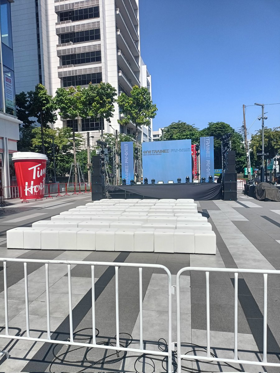 _offmu's tweet image. ไม่มาต้องไป แล้วครับพายยย รอเจอแล้ววววว วันนี้ก็มาถึงแล้วอะ ตลอด 1 ปี ที่ได้มารู้จักพาย 🥹

#onetrainee #onetraineePreDebut
#onetraineeNextchapterLoading