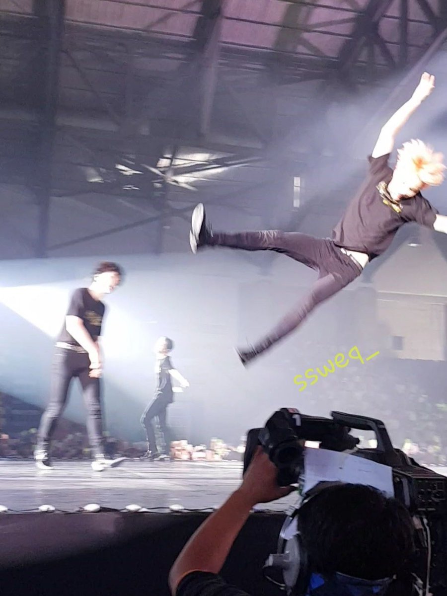 j_e_w_lil's tweet image. 정우 여기 짬푸 하는 부분잇잔아
진짜 가볍게 깔끔하게 개잘함
특기에 귀엽게 점프하기 써도됨