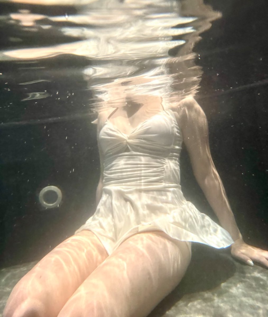 Becky 🎀 tweet media