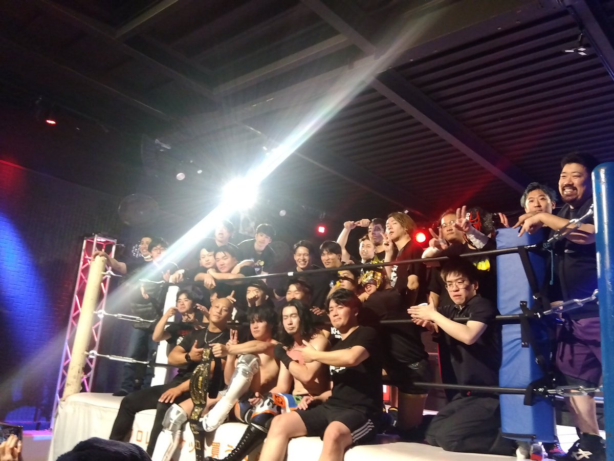 Unryu5Unryu's tweet image. オールスター感満載の自主興行！

一番面白い！

凄いプロレスを観れた幸せ感！

九州の皆さんも、ありがとう！

また、来週！

#BRAVING