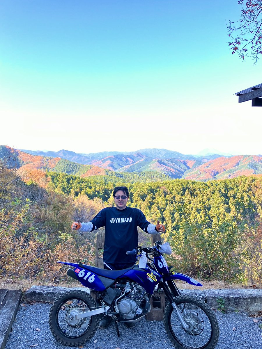 MotoTrekField's tweet image. 木霊、ベスコンだってよ☺️

＃展望台ツアー、オフロード初めてのお母さんとお嬢さん親子もアテンドさせて頂き、無事登頂完了 

少しずつですが、フラットの乾きが遅く湿り気が出てきました…💦
本格的な冷え込みが来る前に、#鹿沼木霊の森、遊びにお越し下さい

＃トコトコお散歩フォレストツアー