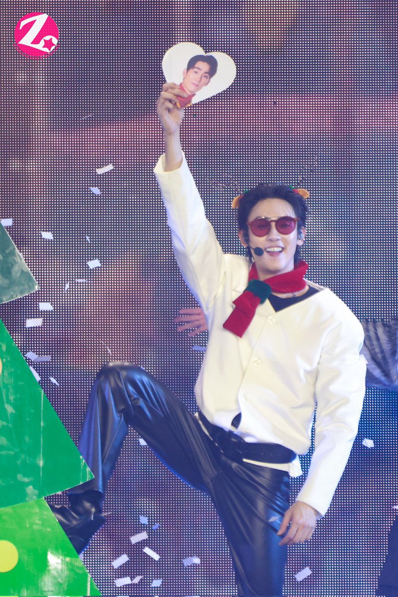 ariarikatoh's tweet image. จะว่าไปก็ยังเหมือนโก๋แก่ 55555555555555555555556566666665666665555555666556555555555