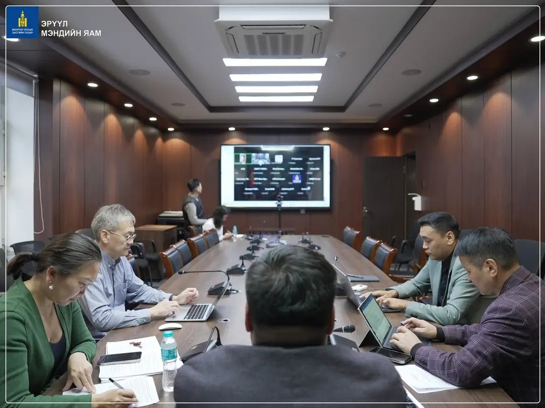 Болдийн Дэмбэрэлд маань сандал олдоогүй гэдэг худлаа юм байна даа...