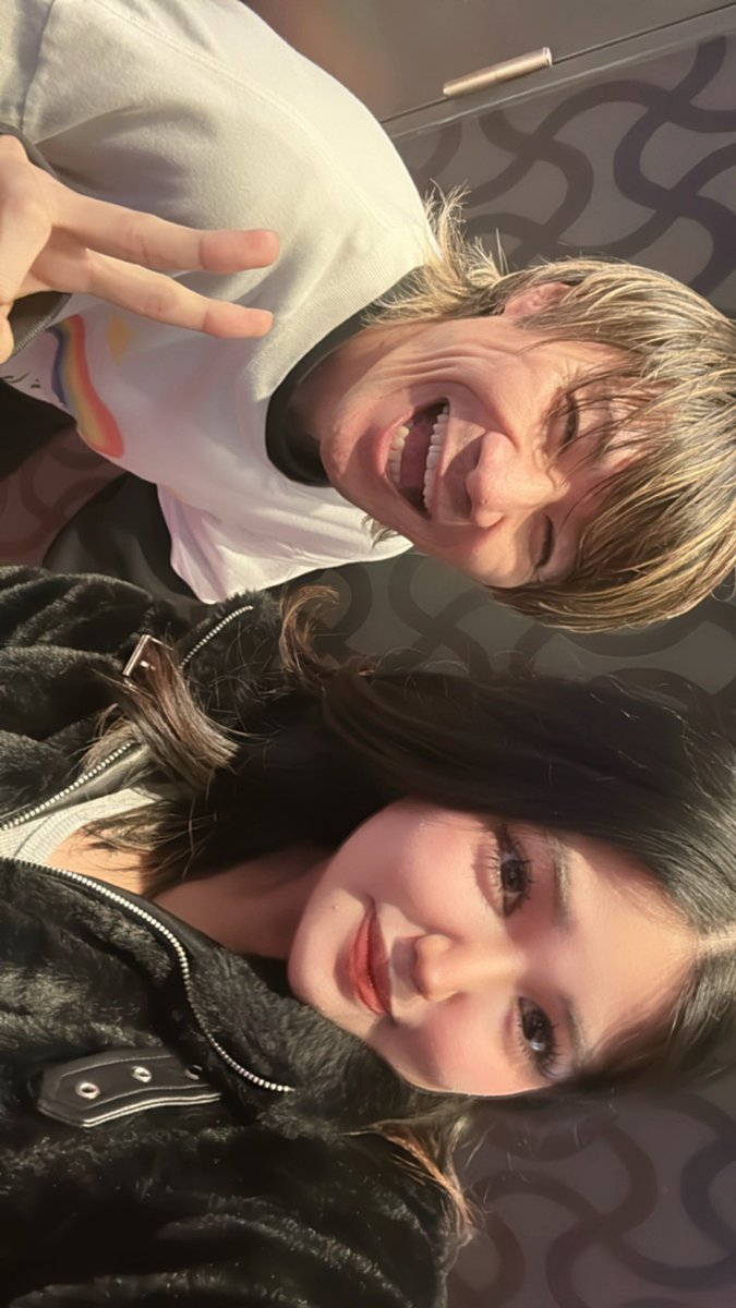 MiharuWavy's tweet photo. @aira3haahoo 
いっぱいお話できたの嬉しいし👼🏼✨
何より、身長高すぎて見上げてしもた🥹
神々しい✨🌈 https://t.co/d5tFl5lZWG