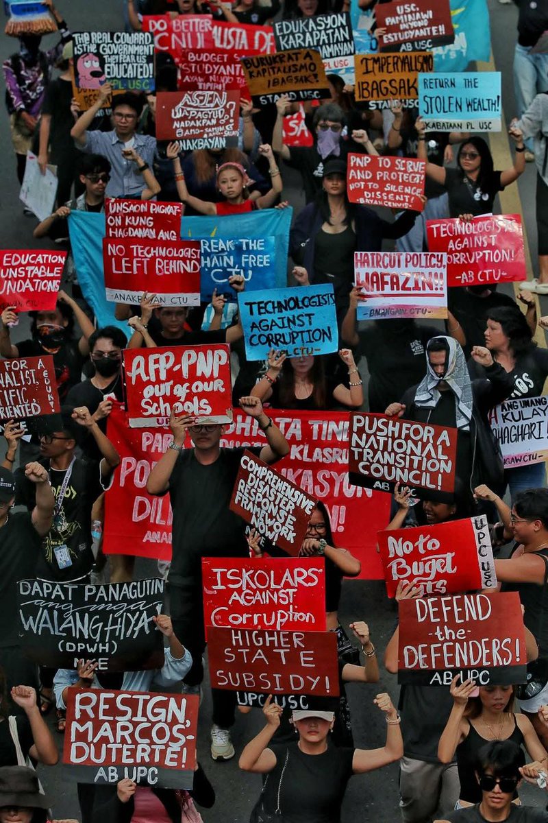 ANTI-CORRUPTION RALLY IN CEBU CITY

Rallyists kicked off the initial activities of Buhagay sa Kasuko, the Day of Action Against Corruption protest on Sunday morning, with organizers set to continue the rally in the afternoon after a church event at Fuente Osmeña Circle in Cebu