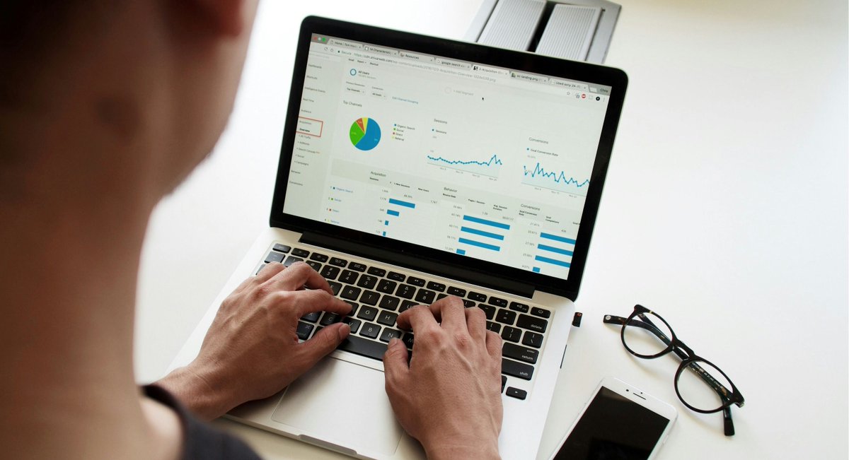 bigdata_engnr's tweet image. 📄Sample Resume for Experienced Data Engineers
Stand out with a professionally designed template to showcase your Big Data &amp;amp; Data Engineering expertise 🚀

👉 Grab it here: buff.ly/evamIOQ

#ApacheSpark #Hadoop #BigData #DataEngineer #DataScience #CareerGrowth #ResumeTips