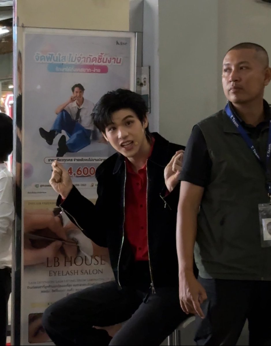 nxpkiwx_'s tweet image. ดูนางทำท่าหมี่ไก่ฉีก555555555555 
ดื้อมากอ่ะะ

#EveryMealforEveryVictory
#ใส่สุดทุกคำไฟท์สุดทุกเกม
#ThailandVictoryProject
#skywongravee