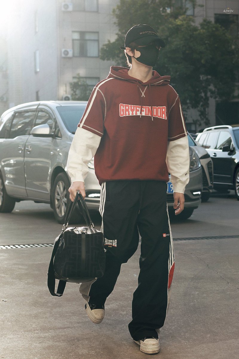 Mystory_IC's tweet image. แสงสวยมากมาเย็นเลย ขอให้วันนี้ถ่ายทำราบรื่นนะคับ🫶🏻

#แพทริค #AMingDynastyAdventure
#ติงอู #明月录 #丁巫 
@patrick_pppat