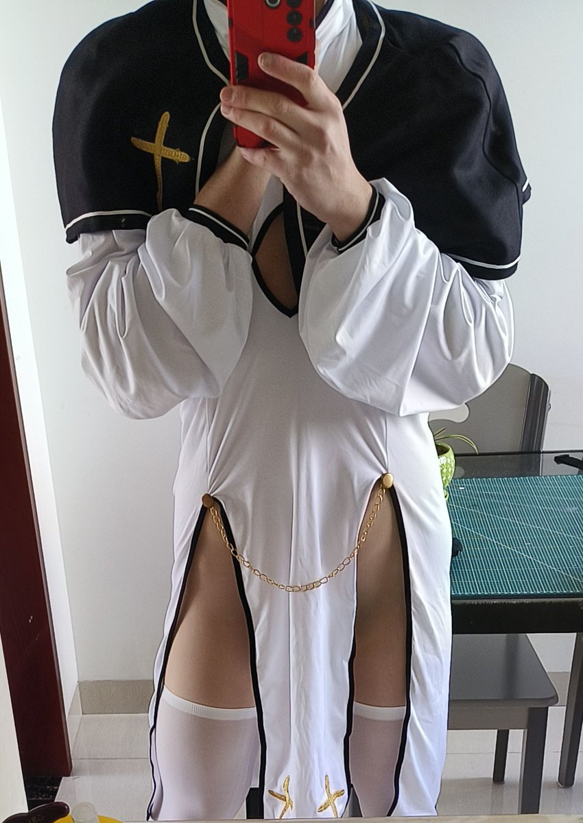 感觉现在比之前瘦了一点点😞
#伪娘 #娼年 #可爱的男孩子 
#神官 #男娘