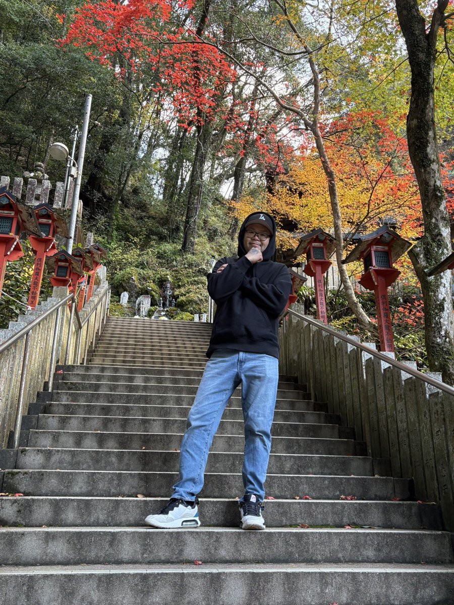 badman5648's tweet photo. パワースポット行ってきたぞ https://t.co/yaV1VcPy1P