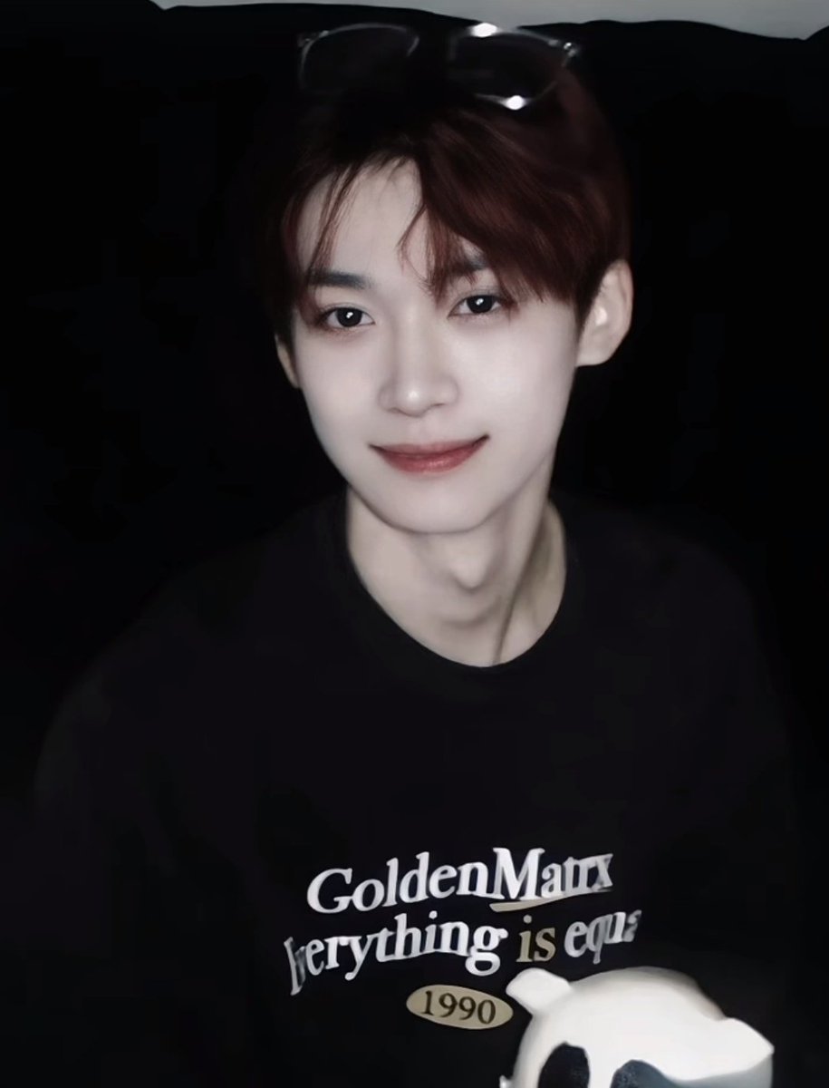 solarayael's tweet image. we&apos;re not going out we will stay inside FOREVER